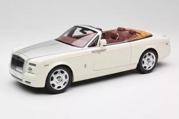 Kyosho Rolls Royce Phantom Drophead Cabriolet 2-door 2013 1:18 08871EW
